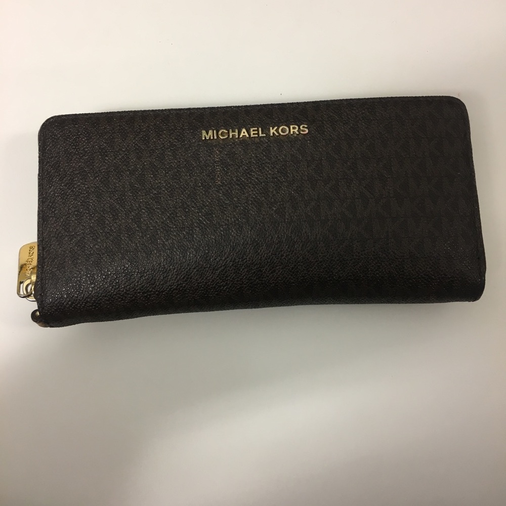 Michael Kors wallet